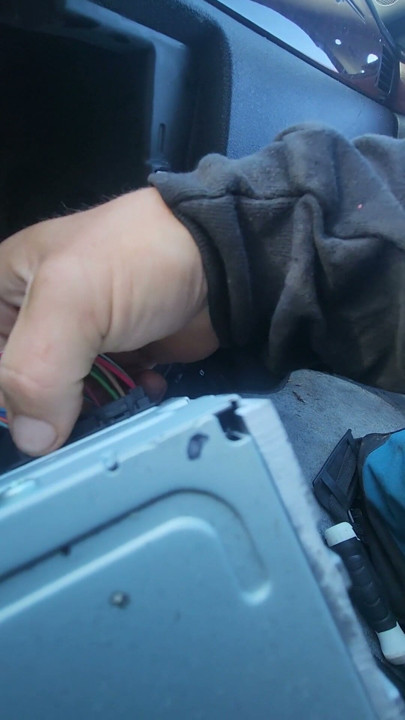 Getting a couple of parts from the junk yard | Clip 1