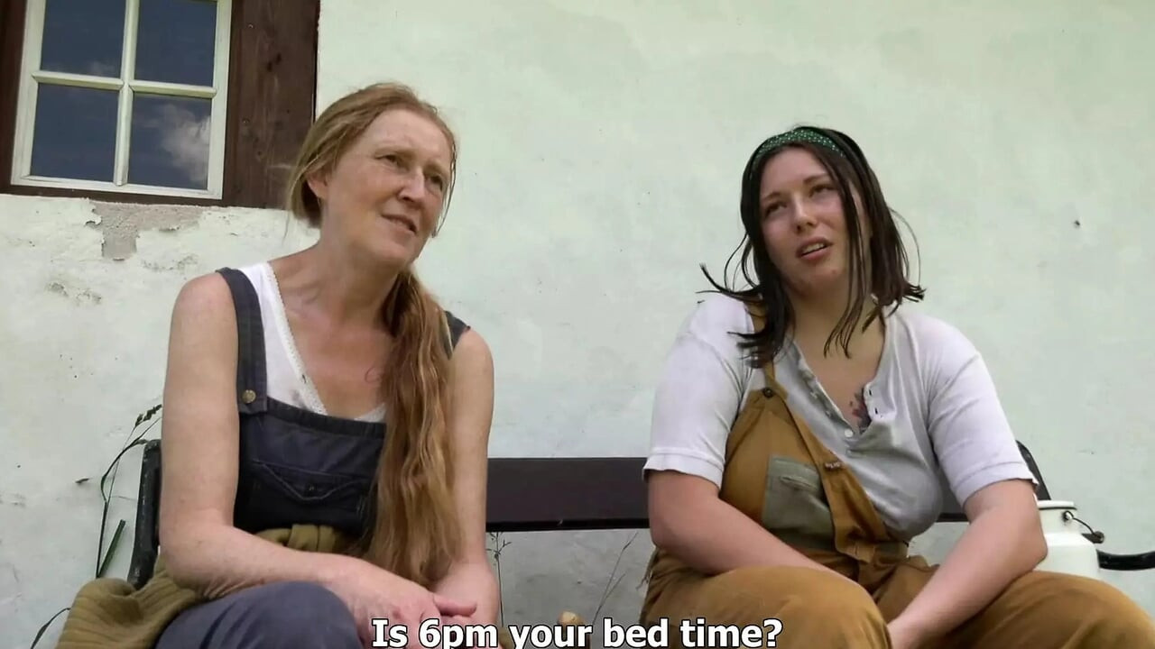 Czech Streets – Country Girls
