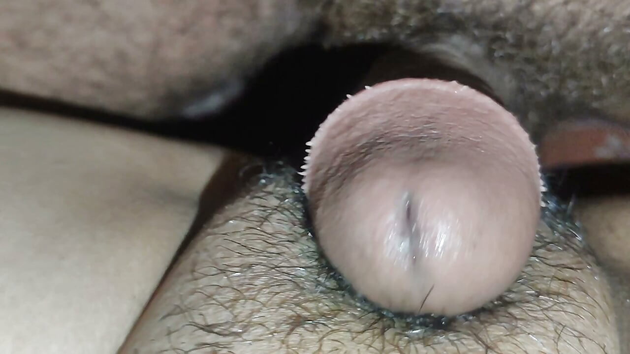 Concha india apretada y mojada siendo follada
