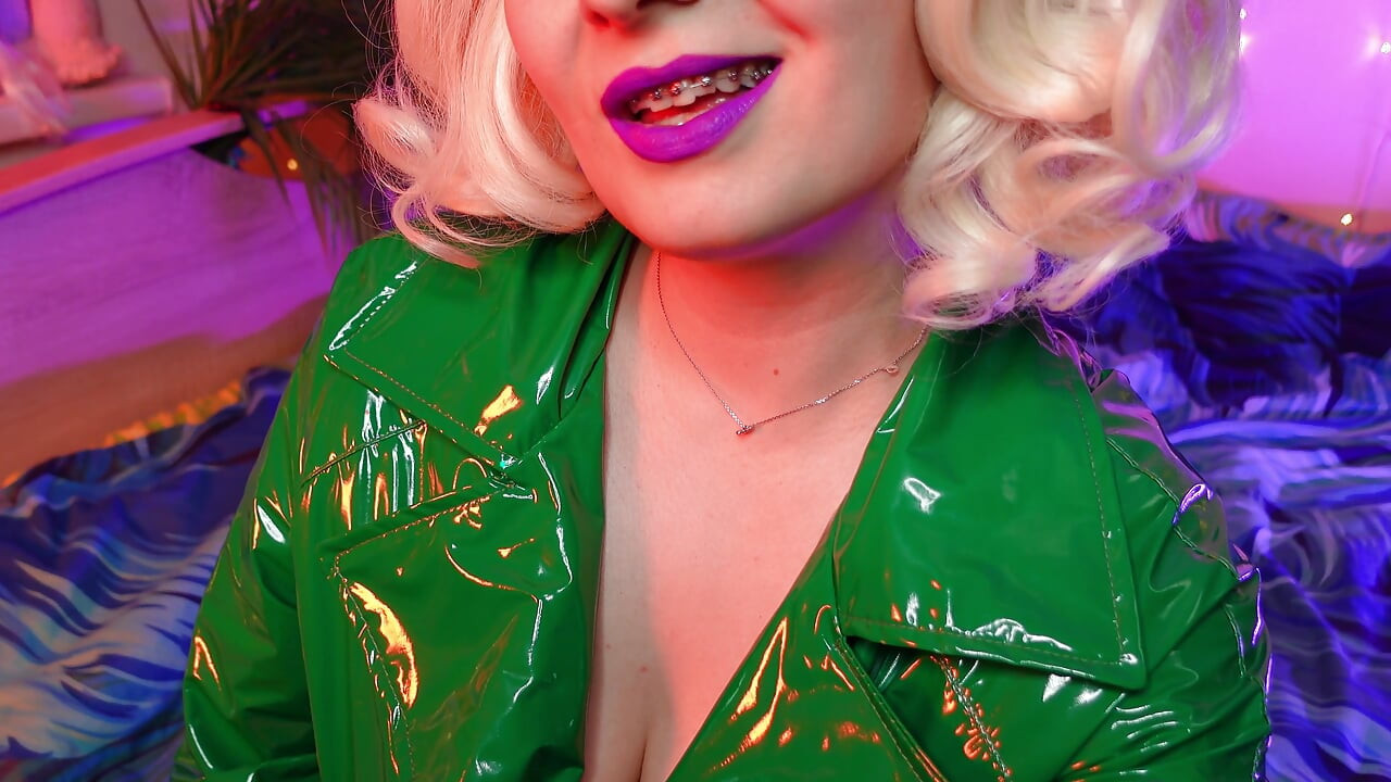 ASMR slowly lipstick tease