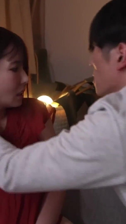 Hatano Yui - traído em casa pelo subordinado do marido ... Corno | Clipe 3