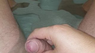 Masturbando no banho