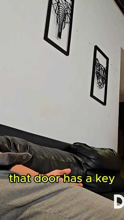 I RETURN FROM THE UNITED STATES TO RECORD WITH TIMY AND WE END UP FUCKING BACKSTAGE UNTIL WE GET CAUGHT. | Clip 1