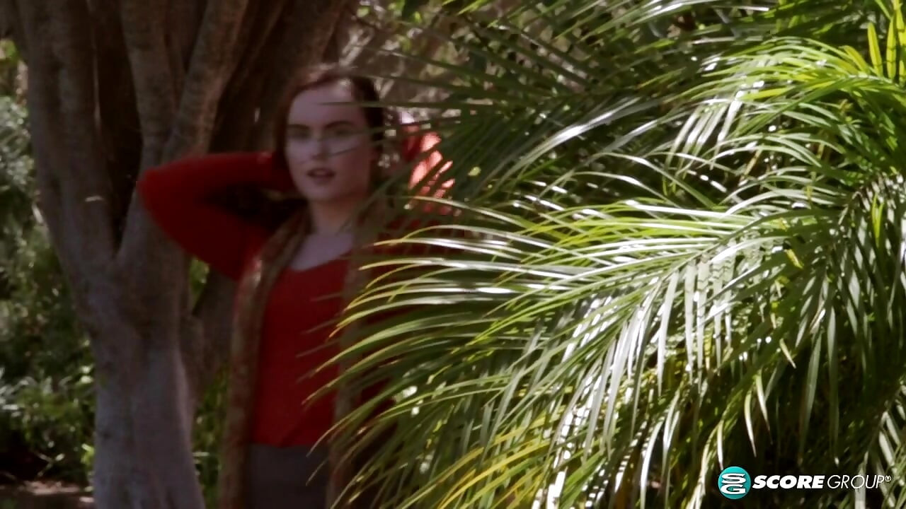 שועל נהר מפותל מתחמם עם סשן אוננות לוהט