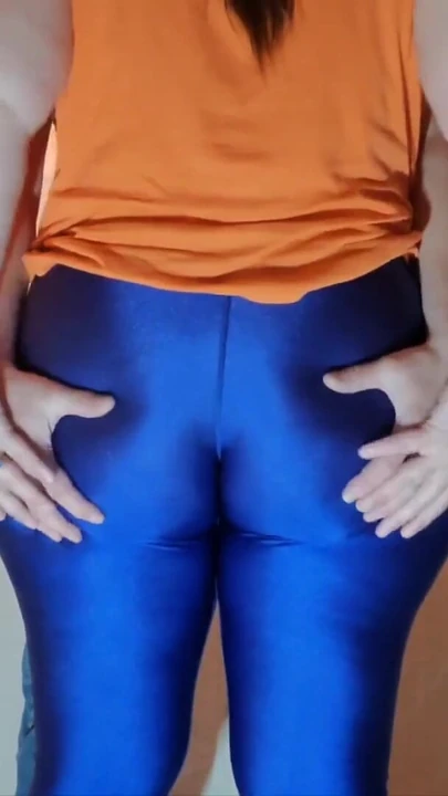Spectacular moment from "Not much better than a huge ass in shiny spandex Leggings"