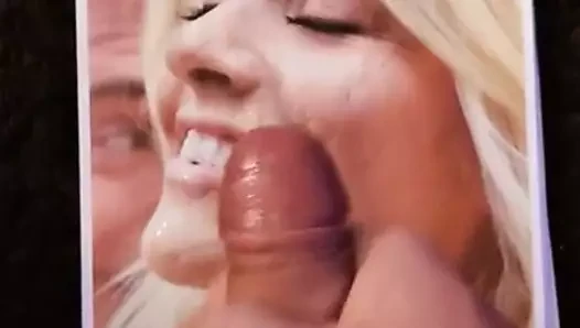 Holly Willoughby boşalıyor 76