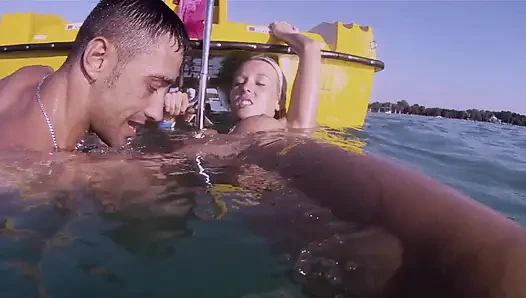 Hot Vacation Babes Wild Outdoor DP Fucking