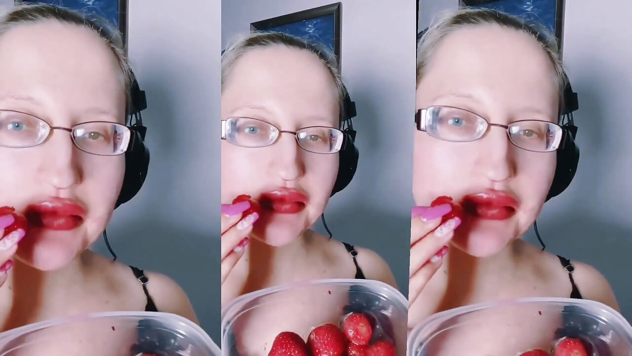 Asmr Strawberry Eating - Asmr, Eye Glasses, Gianess, Lipstick, Big Lips, Mough, Food, Face Fetish, Long Nails