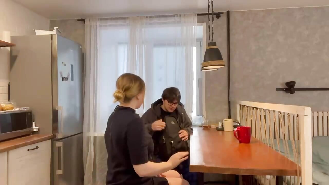 Chhatr ne apna homavark nahin kiya, jiske lie tichar ne use choda aur use nagn karke lat mari