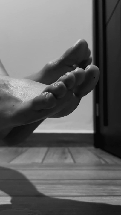 Des pieds s’amusent