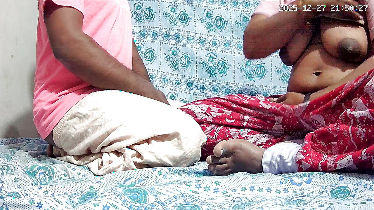 Η ετεροθαλής αδερφή μου μπαίνει στο δωμάτιό μου απροειδοποίητα... και καταλήγουμε να γαμιόμαστε δυνατά 5