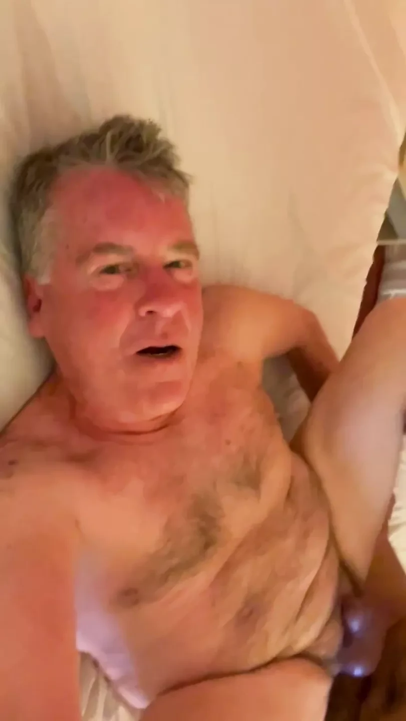 Daddy taking his colleagues’ cock