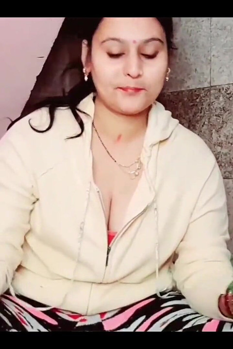 Ibu tiri desi berkongkek