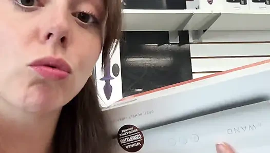 Секс-влоге! Магазин со мной для новой игрушки, затем смотри, как я использую ее!