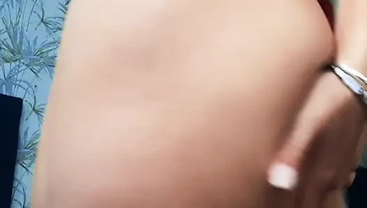 Teasing, Shaking And Driving You Crazy You Couldn’t Look Away