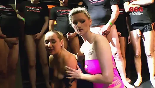 Преданные Шлюшки В Дикой Гэнгбэнг-оргии