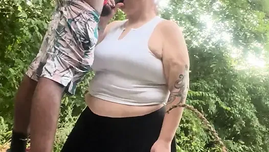 Der pawg mit großem körper geben, was sie will