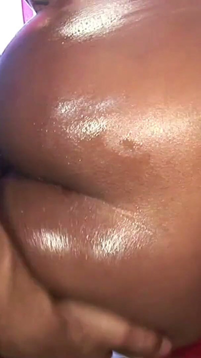 Hot Twerk Dancer Amazing Ebony Girl gets fucked by Brazilian Big Dick Pornstar after getting Oiled to get cum on Ass | Clip 3