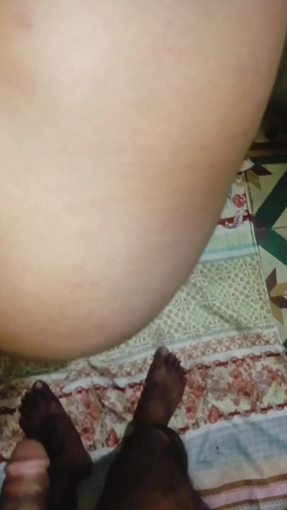 Detik menjatuhkan rahang dari "Desi Desi Bhabhi Garlu"