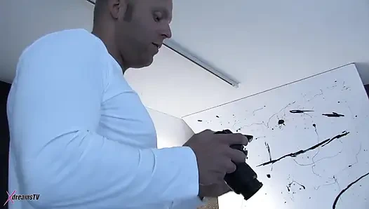 Cecilia - I Seduce My Photographer At My Shooting