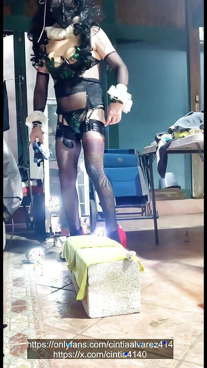 Transsexual Cintia Fucks Her Insatiable Ass With A Dildo