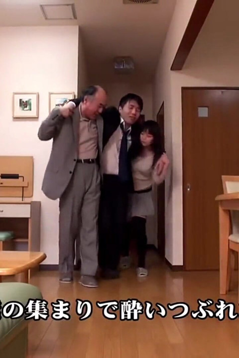 Careless Glimpse - Noticing His Reaction, She Quietly Lets the Moment Go Further - Part4