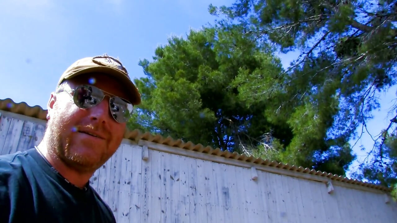 Καυτό μωρό γλείφει το μουνί της