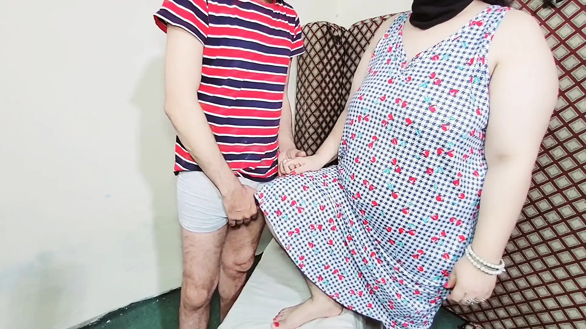 Muslim Step Son Bent Step Mother in Doggystyle for Anal Sex