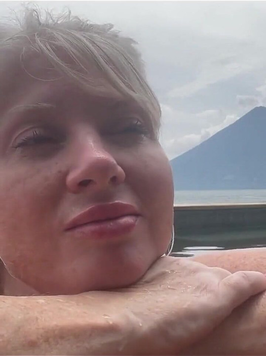 Azi a fost frumos, piscina, vremea