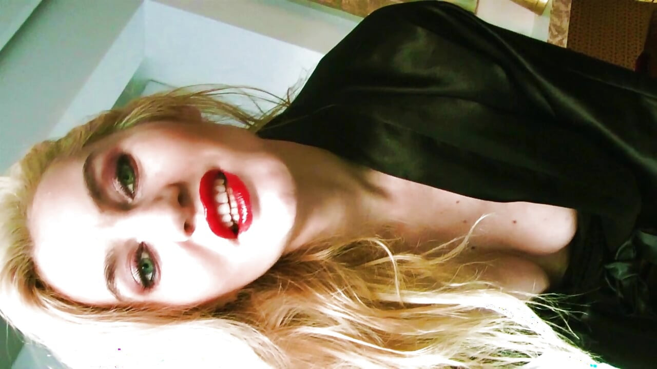Gold digger stepmom loser
