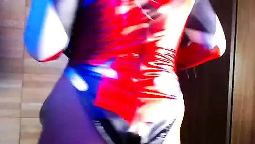 Evangelion'dan Asuka olarak benimle cesur bir yolculuğa dal.