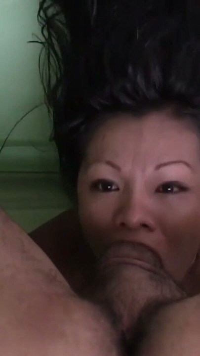 큰 자지 깊숙이 목구멍까지 삼키는 방법 모음집 | 클립 1