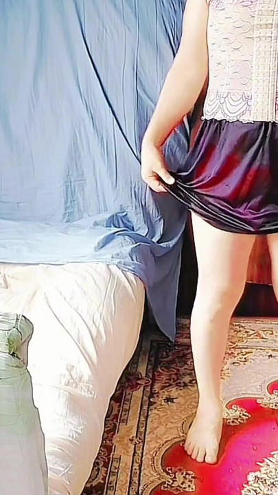 Nezapomenutelný okamžik od "Ohnutý pouštní tanečnice s velkým zadkem Lady Boy Cosplayer Model Hot Sissy"