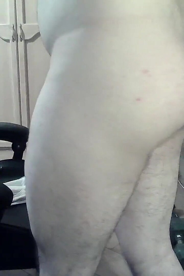 Hot Camboy Teases and Does Squats