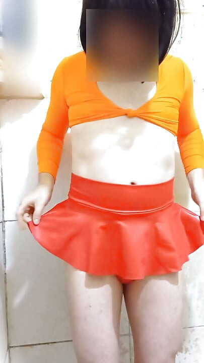 Femboy Gostoso. Carol grava vídeos curtos