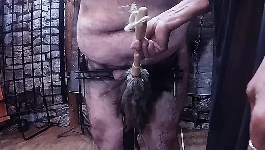 Bölüm 3:- domina satana blackberrymilf ile cbt kıskaçlı booboo cezalandırıyor