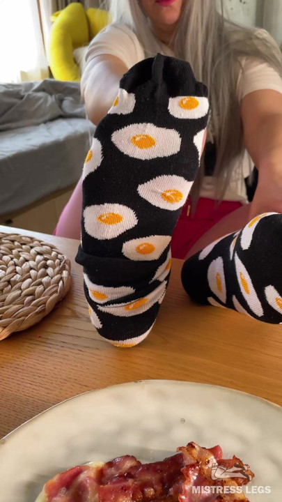 Your breakfast is ready and on the table, but I have a special aromatic ingredient for you. Bon appetit with my delicious feet!