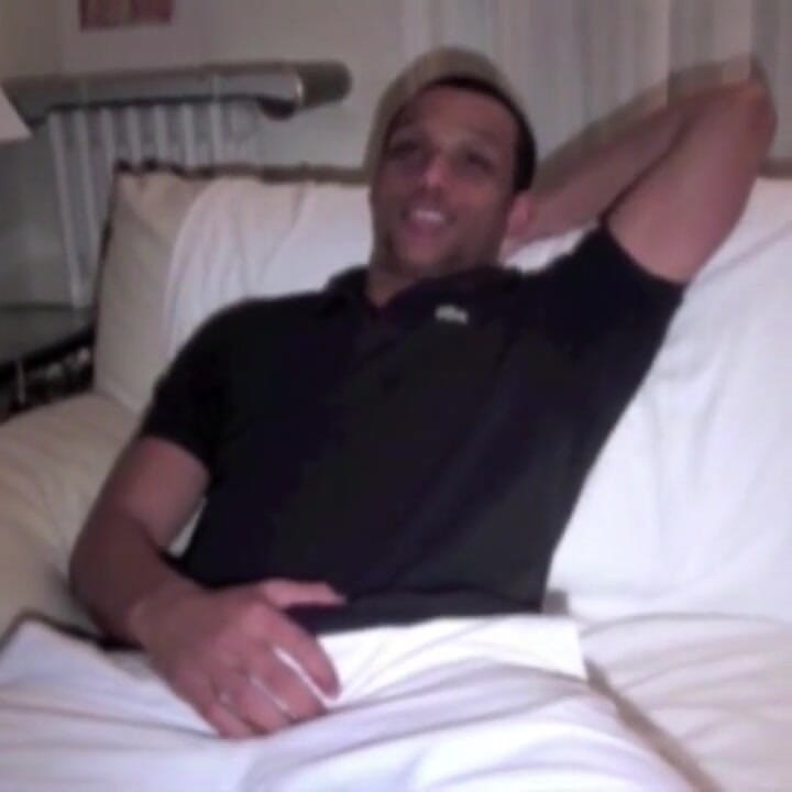 Une Arabe baise un gay