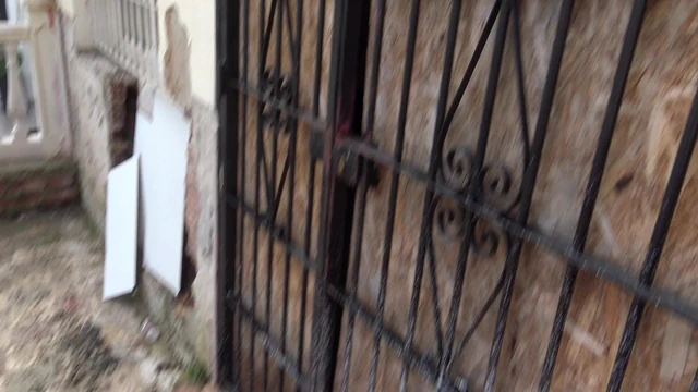 Turkish Muslim Granny Shows Her Very Hairy Pussy