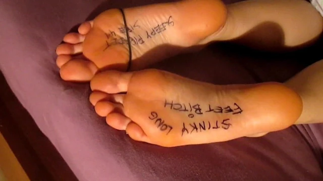 Cum on relaxing feet
