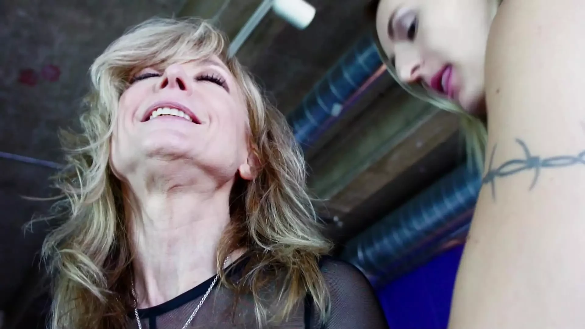 Nina hartley, natalia starr, natasha starr ne anaskripted kiya hai