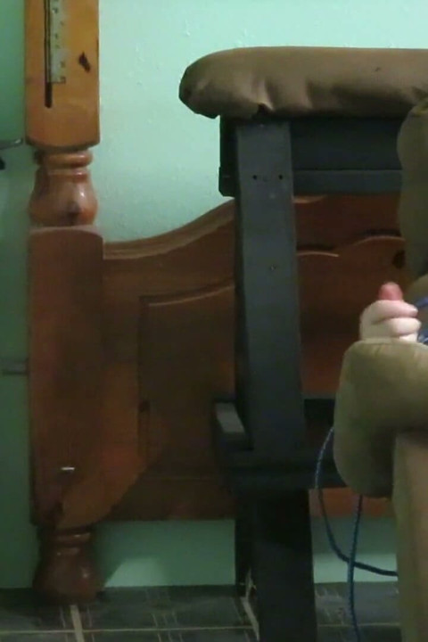 Oh no i wake up tied to a big chair in a strange place alone