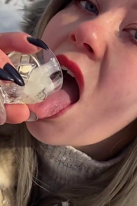 Slavic Core - băut cu încărcătură de spermă congelată - clip vilu vidish cut