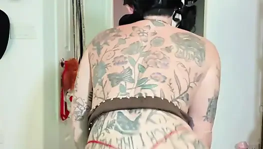 Cowgirl striptease und twerk