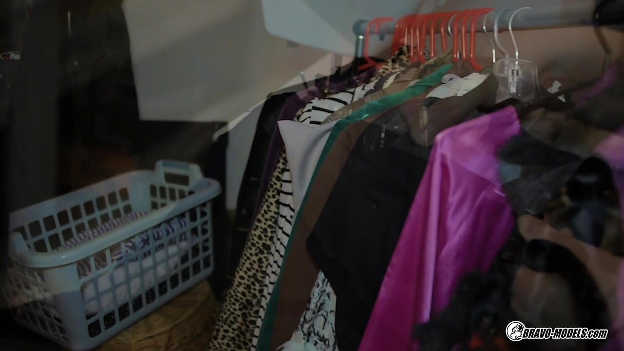 Adelle Unicorn - Cosplay VR Contenu dans les coulisses