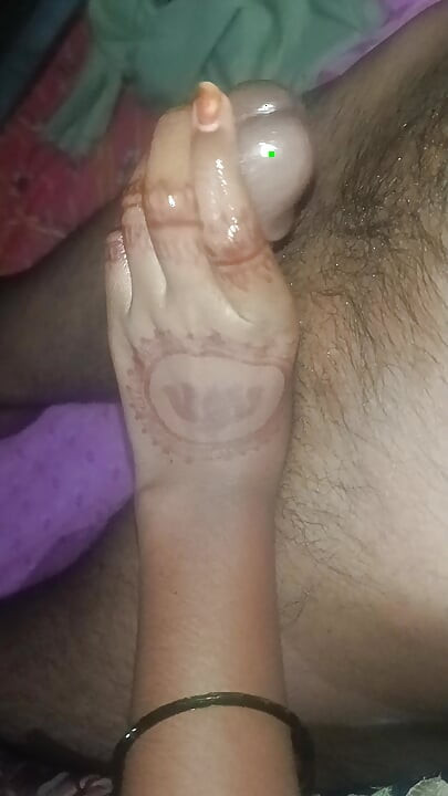 Stedsøster hjælp mig onani stedbror og stedsøster