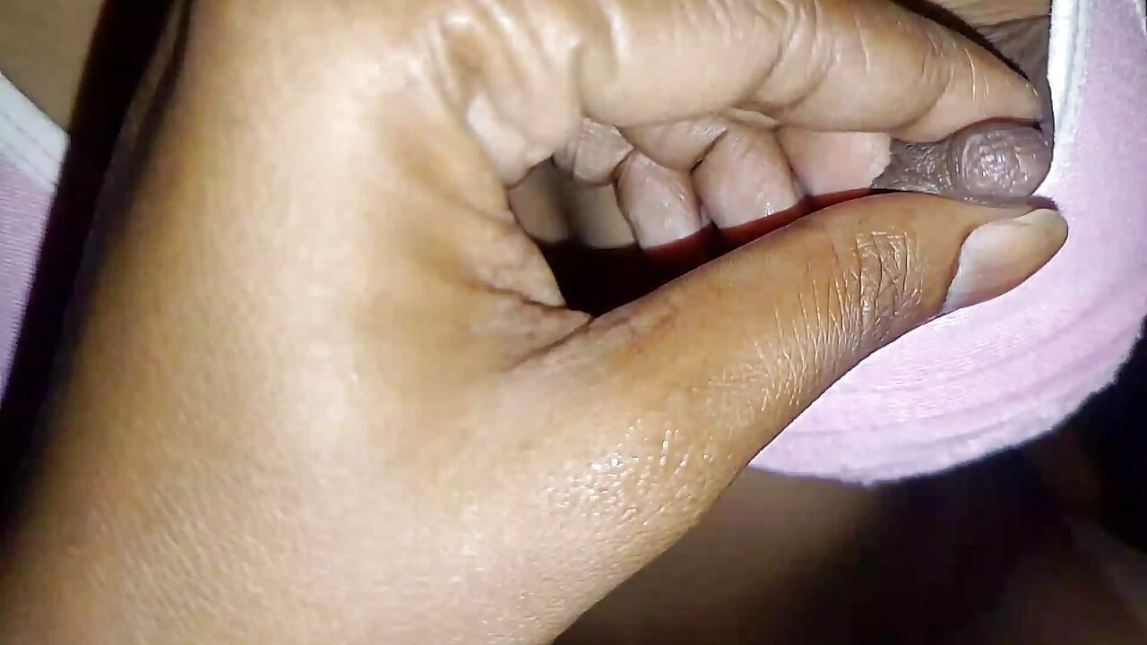 Bengali girl 18+ hot House bf hot Desi Boudi indian video....