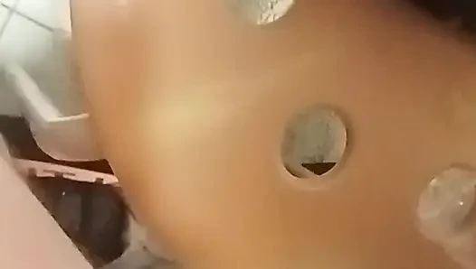 Sikimi mastürbasyon yapıyor