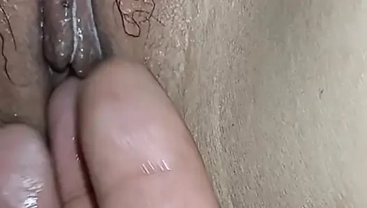 Skinny Asian Slut Really Likes Squirt