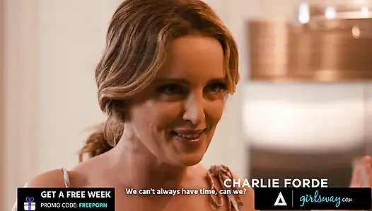 Girlsway - tante seksi charlie forde ungkap dia suka sinn sage dan berujung rivalitas tetangga jadi seks romantis